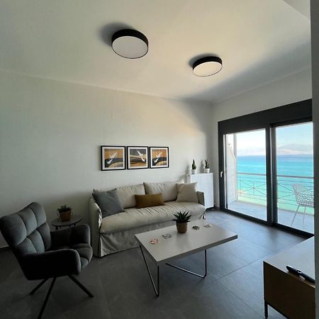Christellie Luxury Apartment Kiaton Bagian luar foto